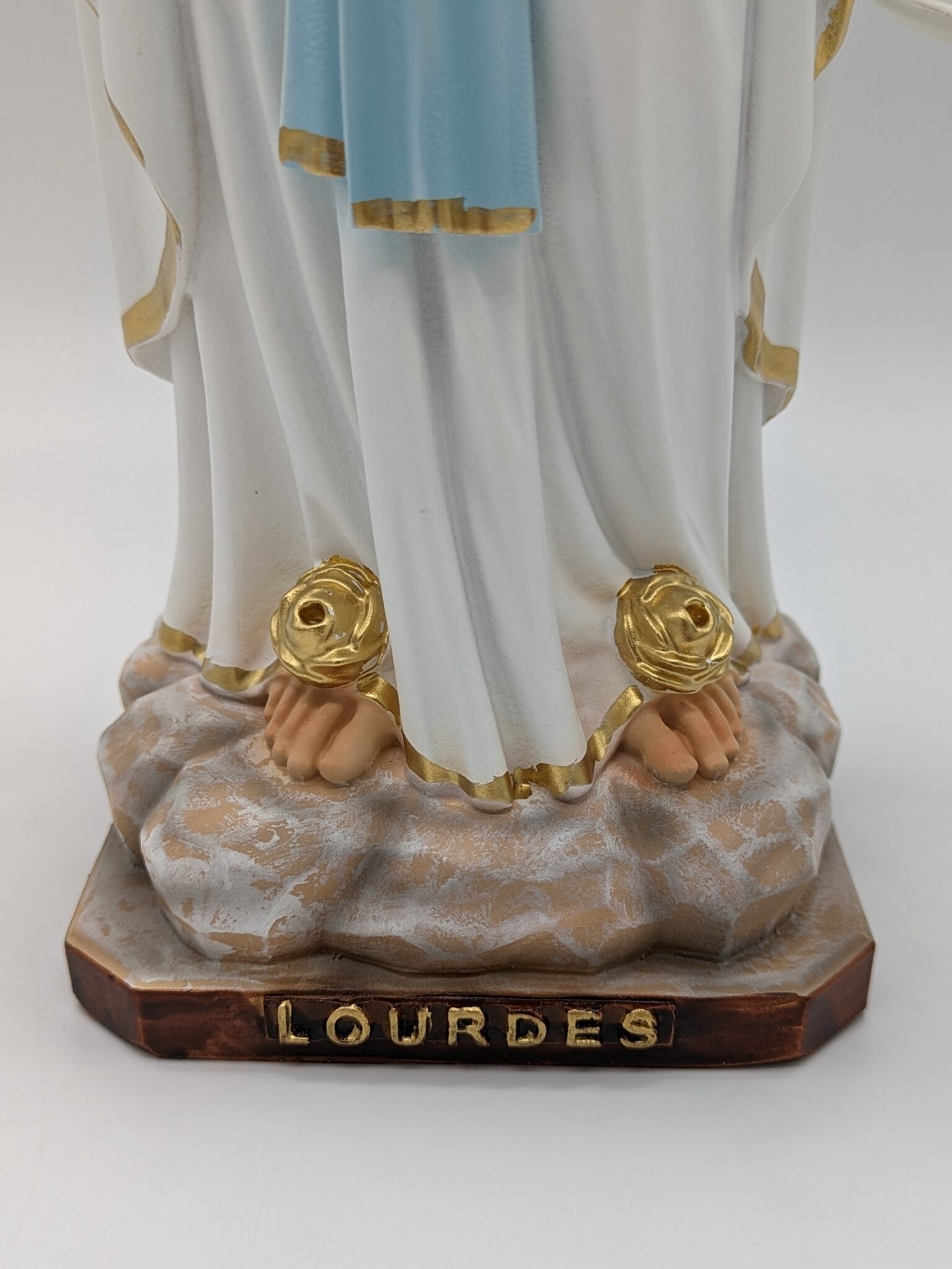 Statua Madonna Di Lourdes Cm In Resina Con Aureola