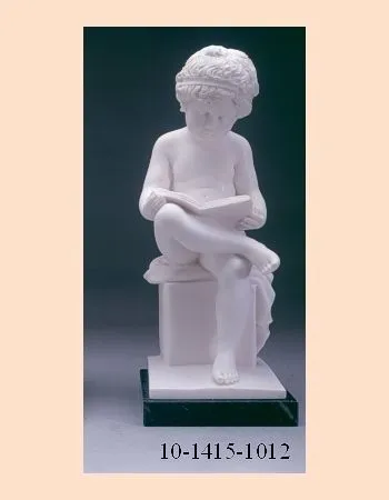 Statua del Putto che legge di Antonio Canova